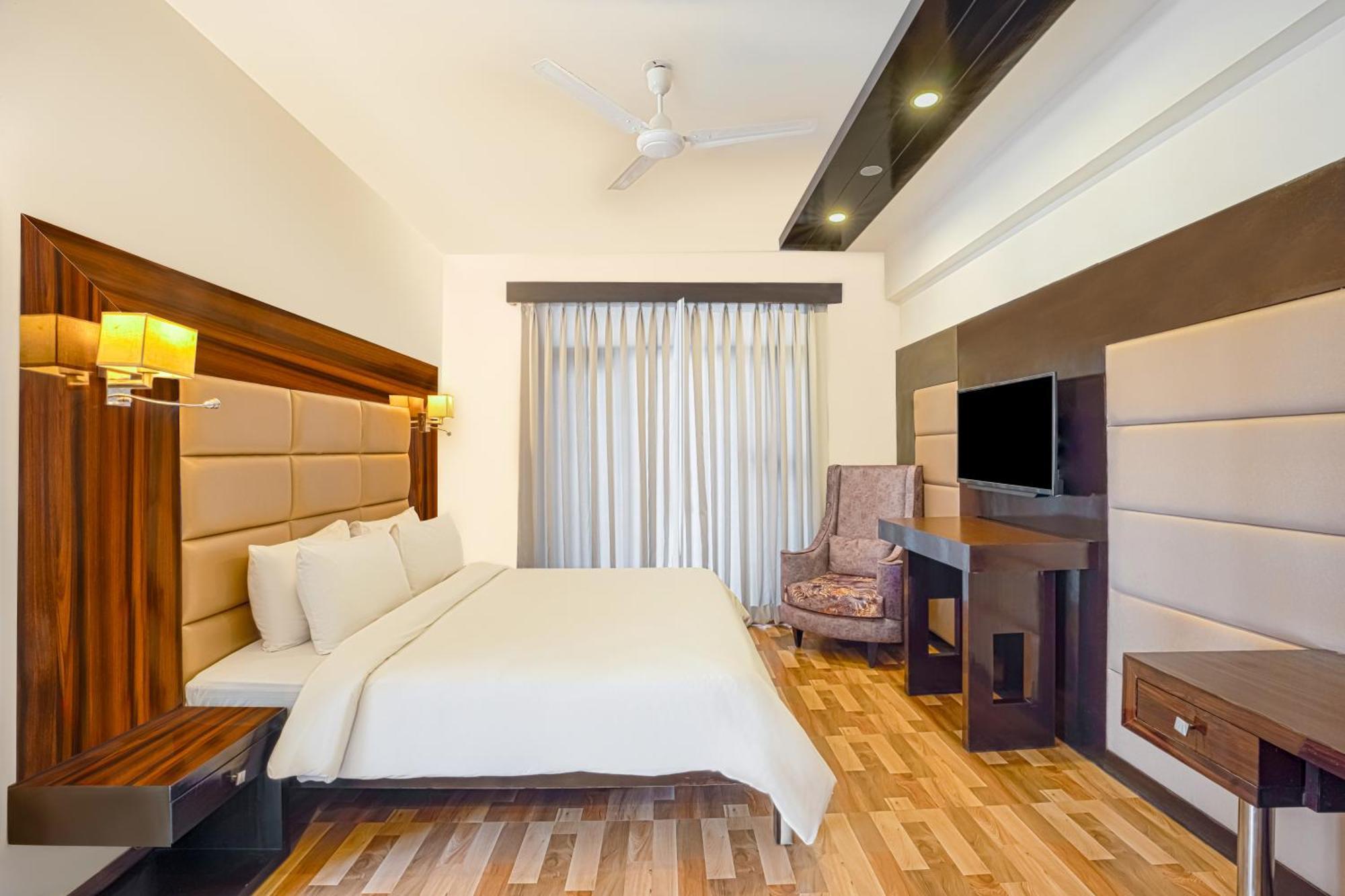 Country Inn Goa Varca Beach - 2 Minutes Walk To The Beach Exterior photo